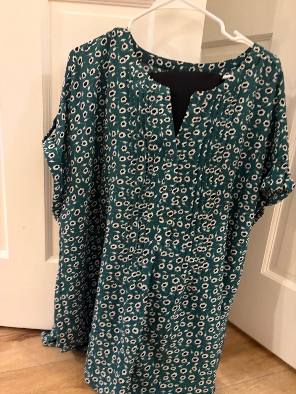 Avenue Floral Green Tunic 22/24 3X